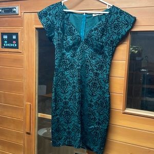 mystic green and black dress size xl new without tags